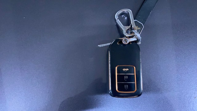 Second-hand 2018 Honda City i-VTEC CVT ZX for sale in Surat-21