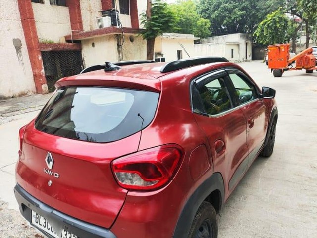 Second-hand 2017 Renault KWID 1.0 RXL for sale in Noida-5