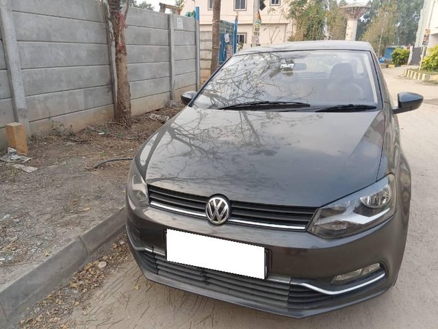 Volkswagen Polo 1.2 MPI Highline Second-hand 2016 Volkswagen Polo 1.2 MPI Highline for sale in Patancheru-1