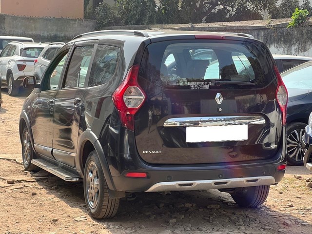 Second-hand 2019 Renault Lodgy Stepway 110PS RXZ 8S for sale in Kolkata-5