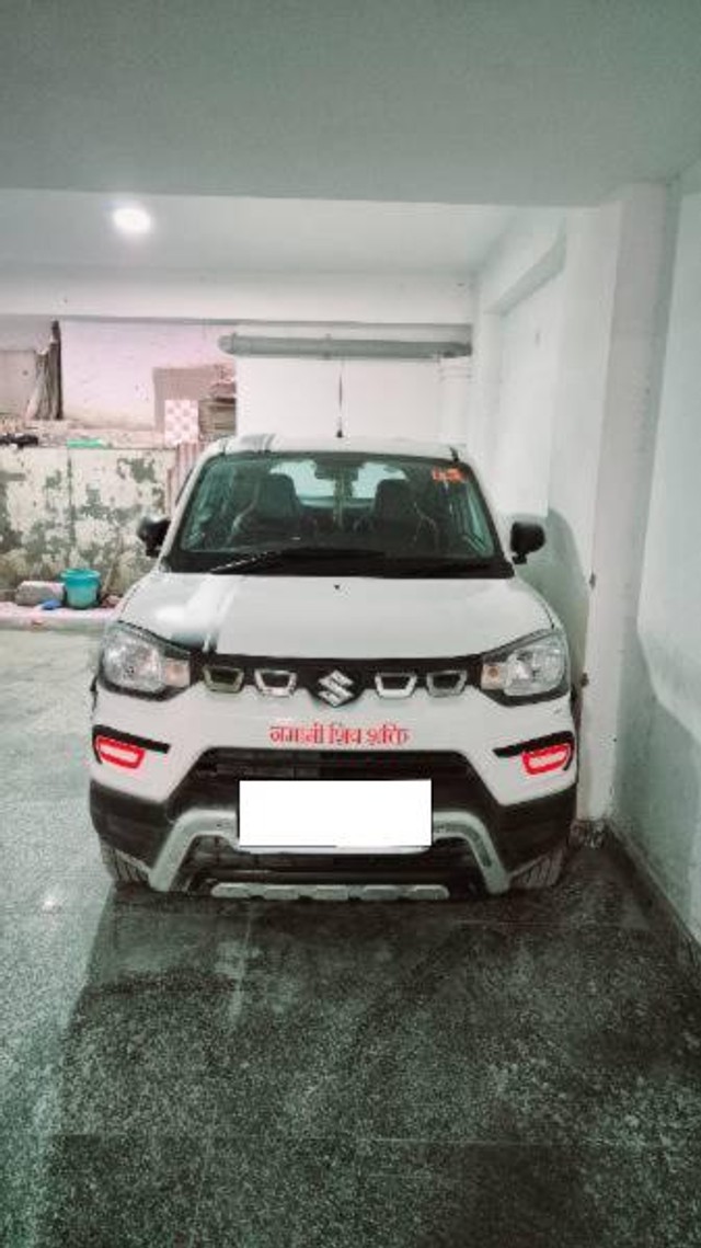 Second-hand 2022 Maruti S-Presso VXI Opt CNG for sale in New Delhi-0