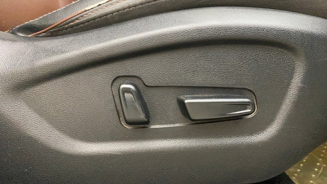 Second-hand 2021 Hyundai Alcazar Platinum (O) AT for sale in Hyderabad-18