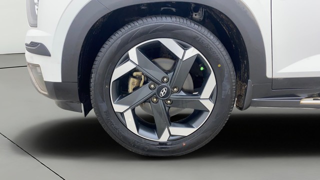 Second-hand 2021 Hyundai Alcazar Platinum (O) AT for sale in Hyderabad-26