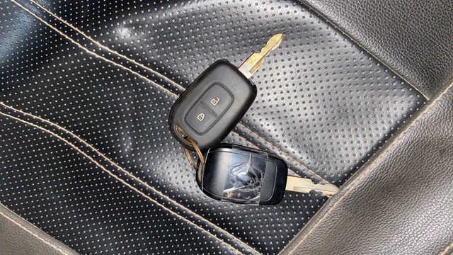 Second-hand 2017 Renault KWID Climber 1.0 AMT for sale in Patna-10