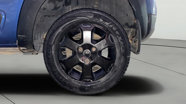 Second-hand 2017 Renault KWID Climber 1.0 AMT for sale in Patna-28