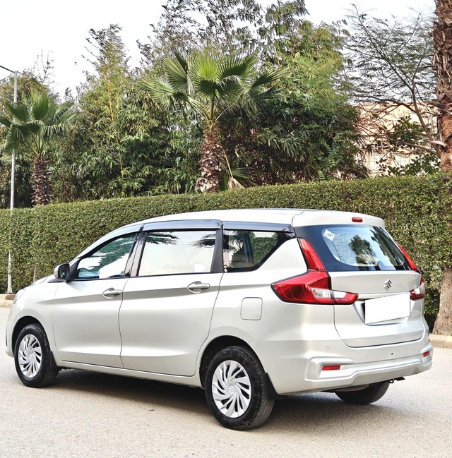 Second-hand 2020 Maruti Ertiga CNG VXI for sale in New Delhi-3