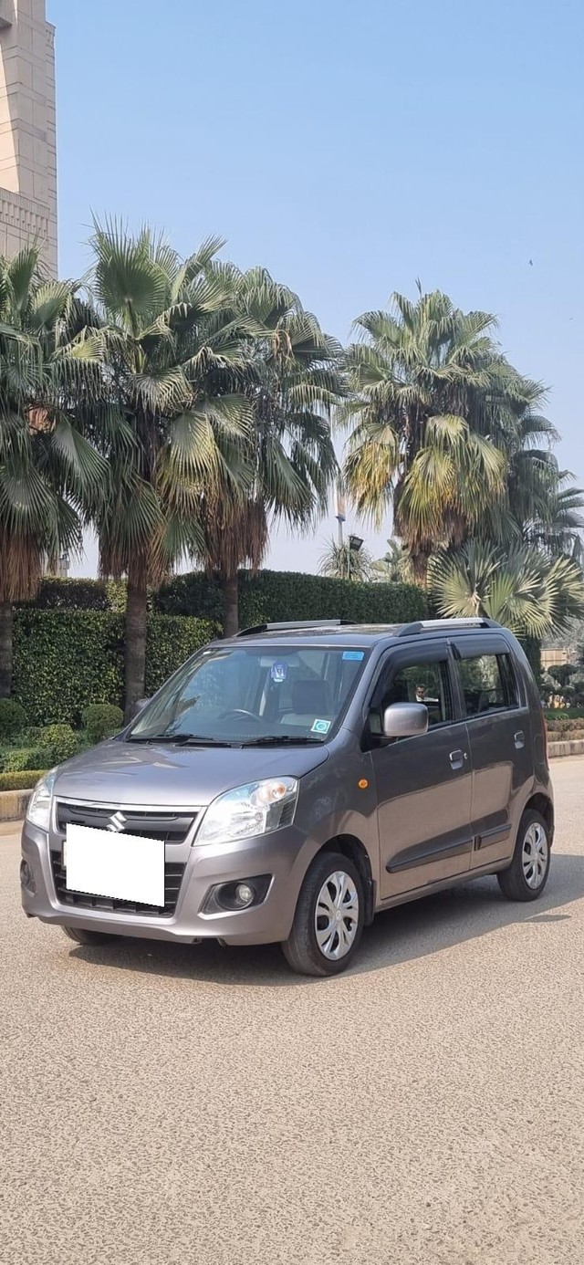 Second-hand 2018 Maruti Wagon R VXI Optional for sale in New Delhi-3