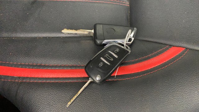 Second-hand 2015 Maruti Swift VXI for sale in Ahmedabad-21