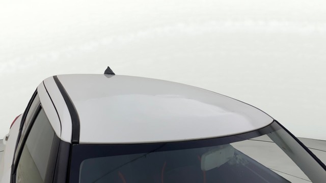 Second-hand 2015 Maruti Swift VXI for sale in Ahmedabad-8