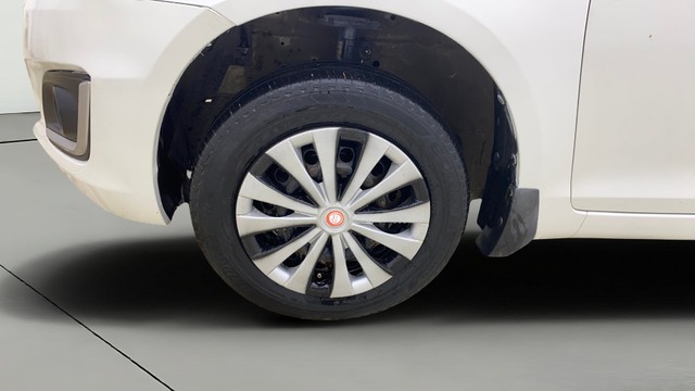 Second-hand 2015 Maruti Swift VXI for sale in Ahmedabad-25