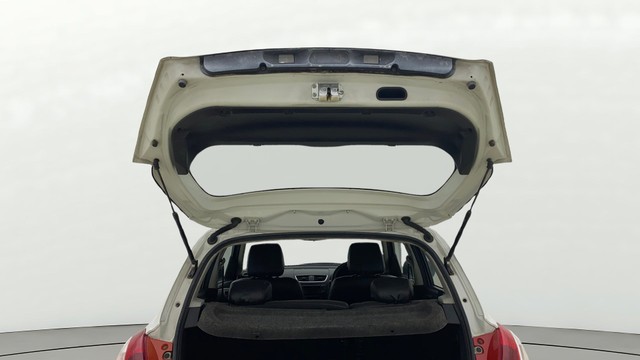 Second-hand 2015 Maruti Swift VXI for sale in Ahmedabad-20