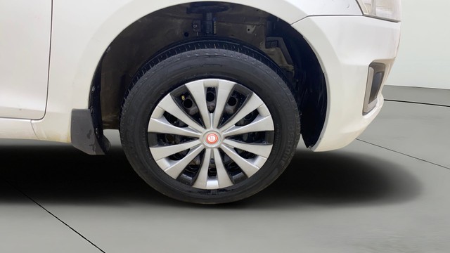 Second-hand 2015 Maruti Swift VXI for sale in Ahmedabad-23