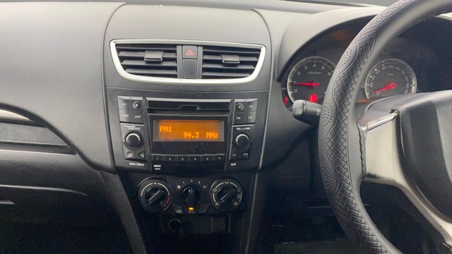 Second-hand 2015 Maruti Swift VXI for sale in Ahmedabad-22