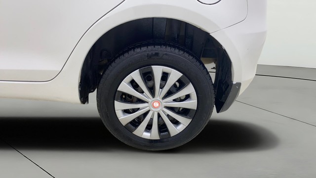 Second-hand 2015 Maruti Swift VXI for sale in Ahmedabad-26