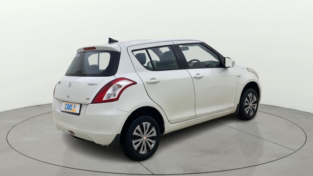 Second-hand 2015 Maruti Swift VXI for sale in Ahmedabad-2