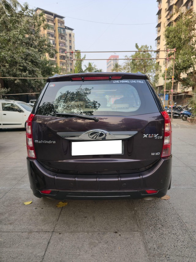 Second-hand 2016 Mahindra XUV500 W10 2WD for sale in Thane-2
