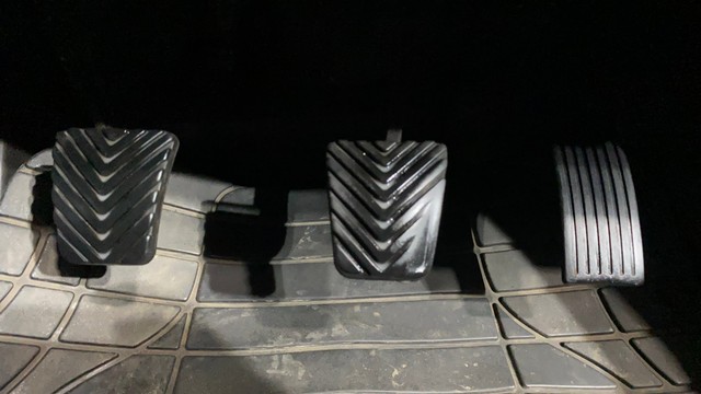 Second-hand 2017 Hyundai i20 1.2 Asta Option for sale in Kolkata-24