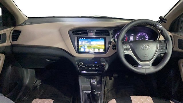 Second-hand 2017 Hyundai i20 1.2 Asta Option for sale in Kolkata-21