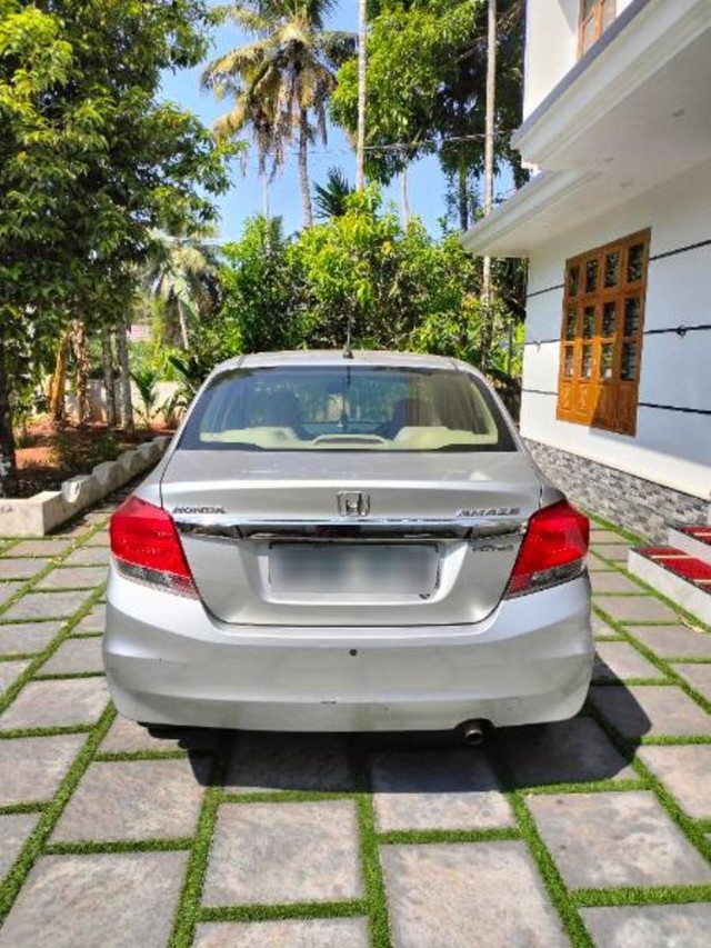 Second-hand 2016 Honda Amaze E i-Dtech for sale in Thrissur-1