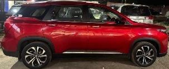 Second-hand 2023 MG Hector Plus Sharp Diesel MT for sale in North 24 Parganas-1