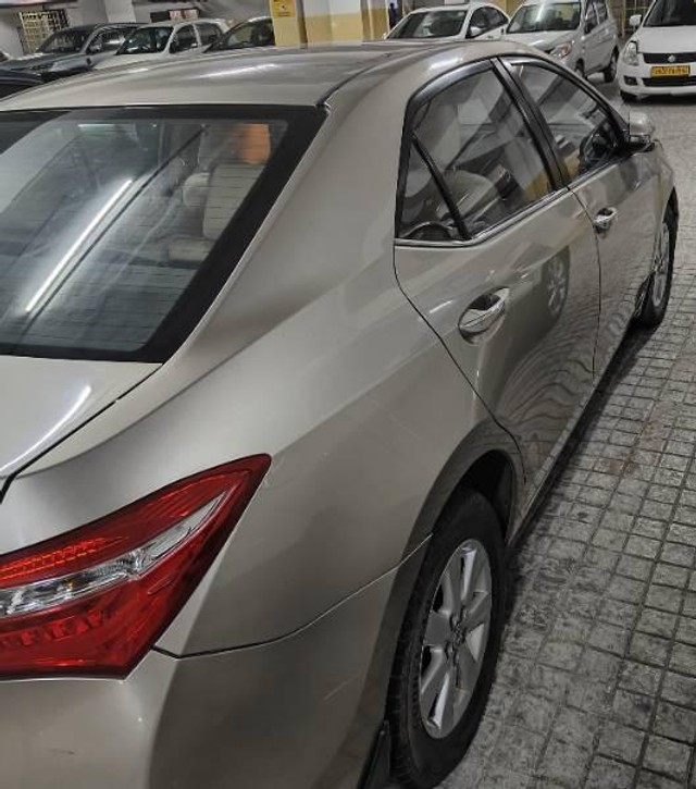 Second-hand 2014 Toyota Corolla Altis D-4D G for sale in Chandigarh-4