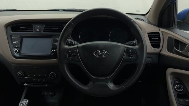 Second-hand 2017 Hyundai i20 1.2 Asta Option for sale in Bangalore-31