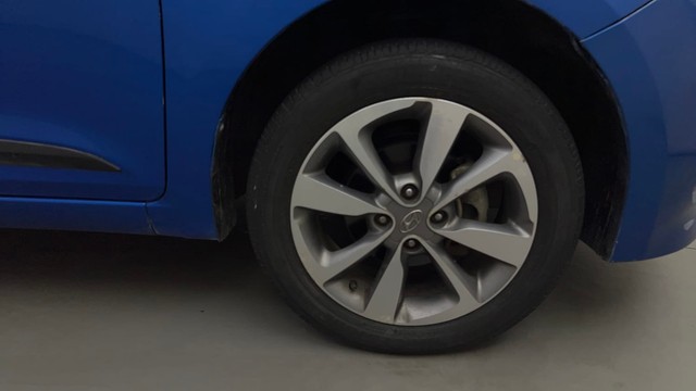 Second-hand 2017 Hyundai i20 1.2 Asta Option for sale in Bangalore-17