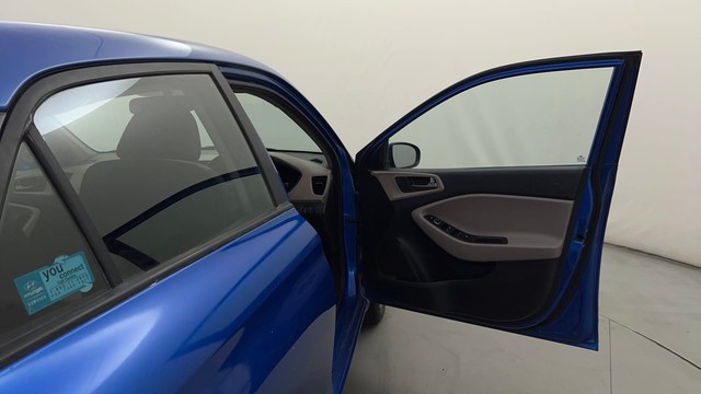 Second-hand 2017 Hyundai i20 1.2 Asta Option for sale in Bangalore-16