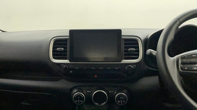 Second-hand 2020 Hyundai Venue SX BSVI for sale in Bangalore-35