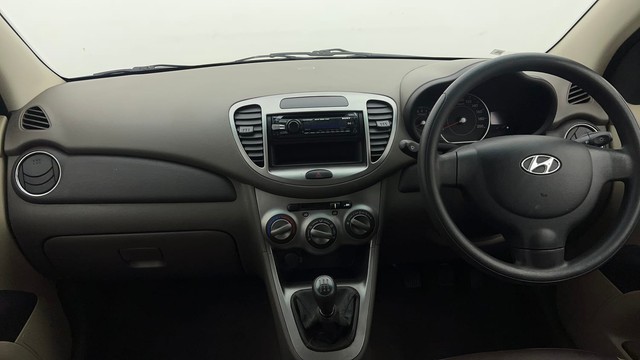 Second-hand 2011 Hyundai i10 Magna 1.2 for sale in Chandigarh-11
