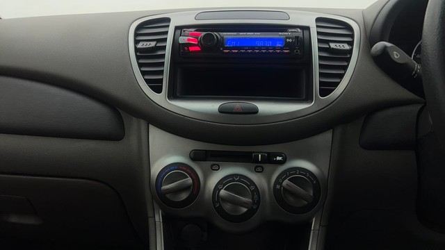 Second-hand 2011 Hyundai i10 Magna 1.2 for sale in Chandigarh-33