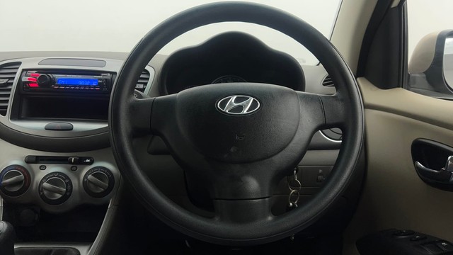 Second-hand 2011 Hyundai i10 Magna 1.2 for sale in Chandigarh-36