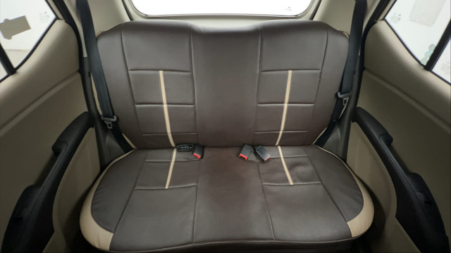 Second-hand 2011 Hyundai i10 Magna 1.2 for sale in Chandigarh-35