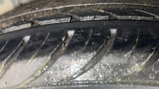 Second-hand 2011 Hyundai i10 Magna 1.2 for sale in Chandigarh-23