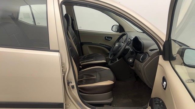 Second-hand 2011 Hyundai i10 Magna 1.2 for sale in Chandigarh-15