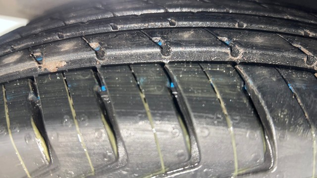 Second-hand 2011 Hyundai i10 Magna 1.2 for sale in Chandigarh-24