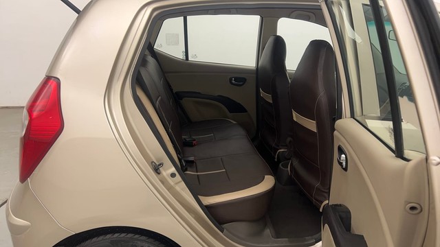 Second-hand 2011 Hyundai i10 Magna 1.2 for sale in Chandigarh-26