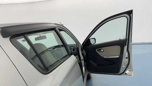 Second-hand 2016 Maruti Alto K10 VXI for sale in Kanpur-16