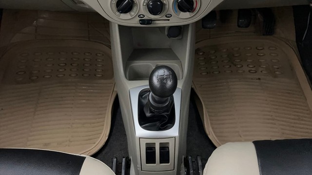 Second-hand 2016 Maruti Alto K10 VXI for sale in Kanpur-12