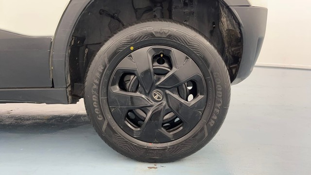 Second-hand 2022 Tata Punch Adventure Rhythm for sale in Lucknow-19