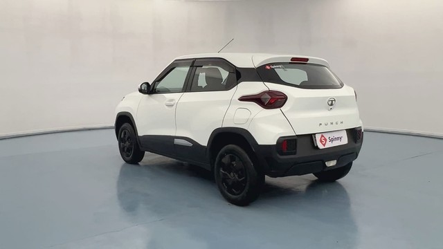 Second-hand 2022 Tata Punch Adventure Rhythm for sale in Lucknow-5