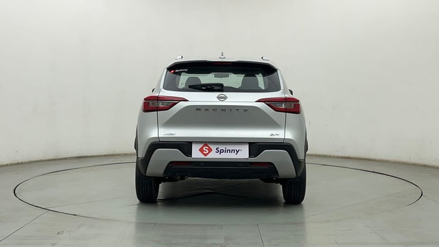 Second-hand 2023 Nissan Magnite Turbo CVT XV Premium for sale in Mumbai-4