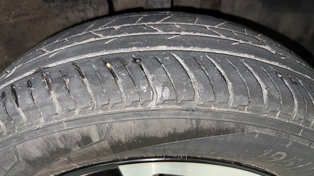 Second-hand 2023 Nissan Magnite Turbo CVT XV Premium for sale in Mumbai-24