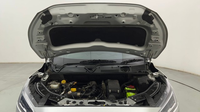 Second-hand 2023 Nissan Magnite Turbo CVT XV Premium for sale in Mumbai-8