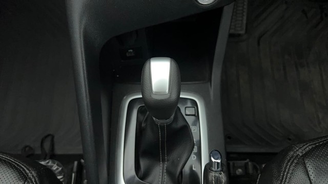 Second-hand 2023 Nissan Magnite Turbo CVT XV Premium for sale in Mumbai-12