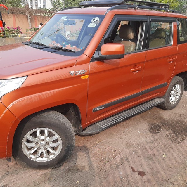 Second-hand 2016 Mahindra TUV 300 T8 for sale in Mumbai-3