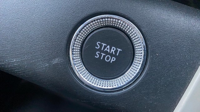 Second-hand 2021 Renault Triber RXZ EASY-R AMT BSVI for sale in Gulbarga-23