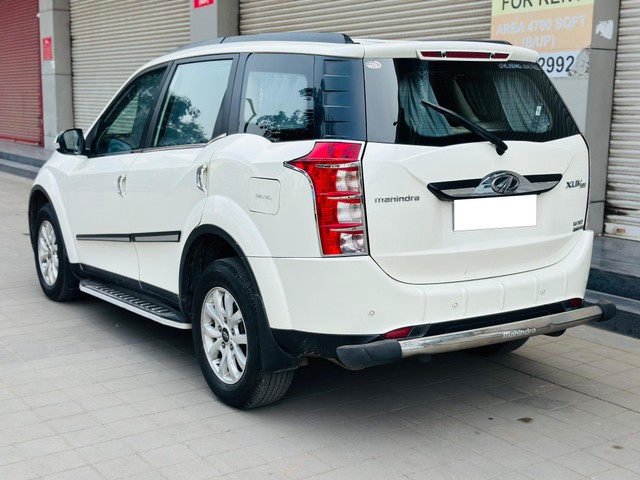 Mahindra XUV500 R W10 FWD Second-hand 2017 Mahindra XUV500 R W10 FWD for sale in Pune-7