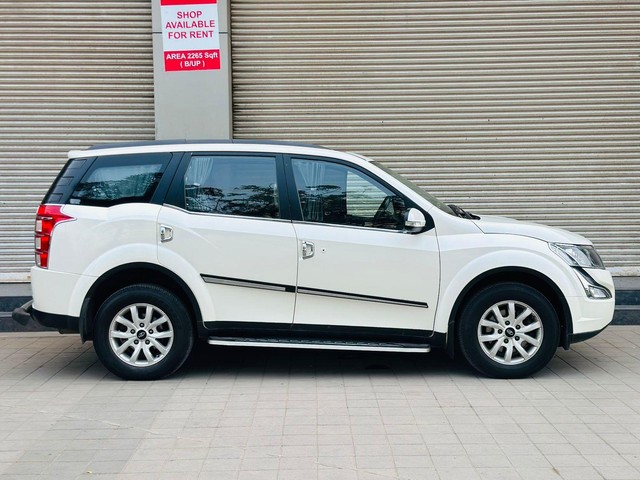 Mahindra XUV500 R W10 FWD Second-hand 2017 Mahindra XUV500 R W10 FWD for sale in Pune-1