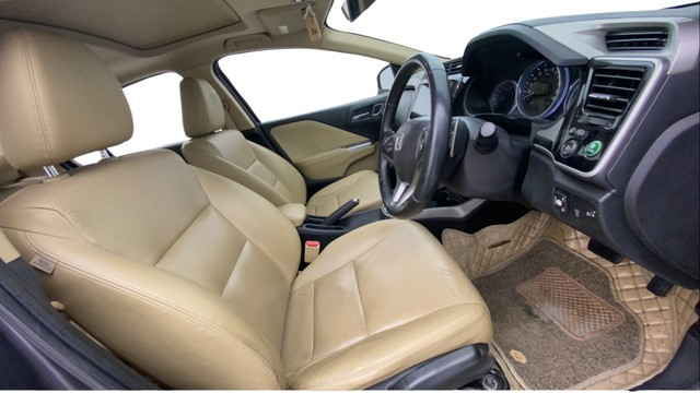 Second-hand 2018 Honda City i-VTEC CVT ZX for sale in Chennai-15